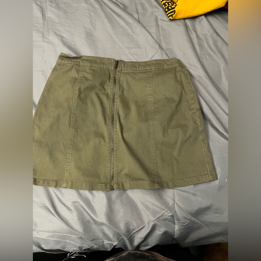 Army green zip up Forever 21 mini skirt never worn